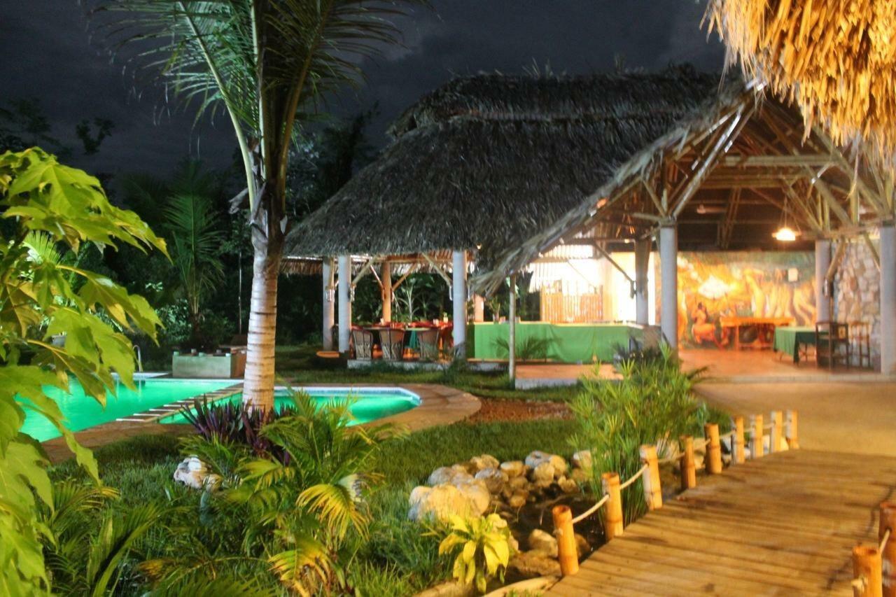 Axkan Palenque Bagian luar foto