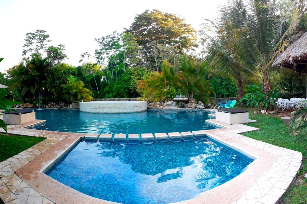 Axkan Palenque Bagian luar foto