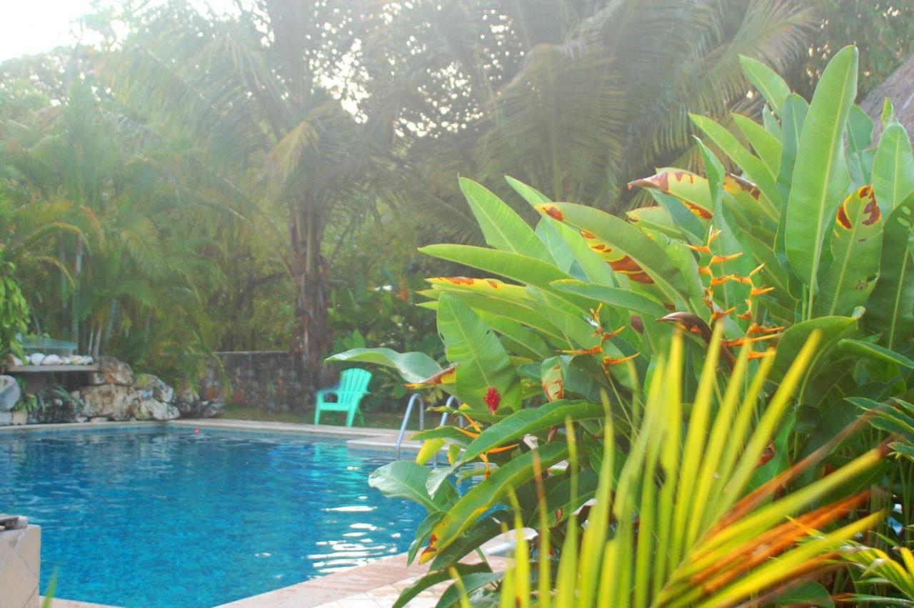 Axkan Palenque Bagian luar foto
