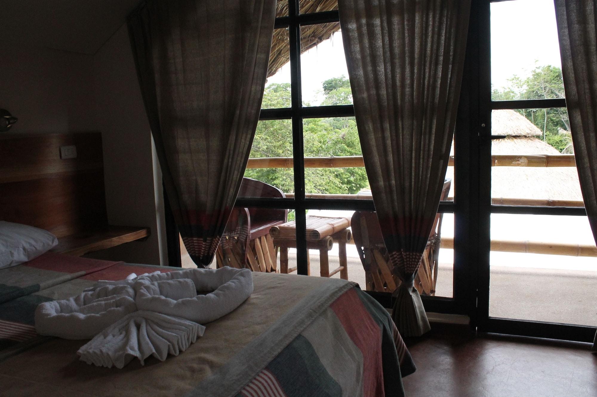 Axkan Palenque Bagian luar foto