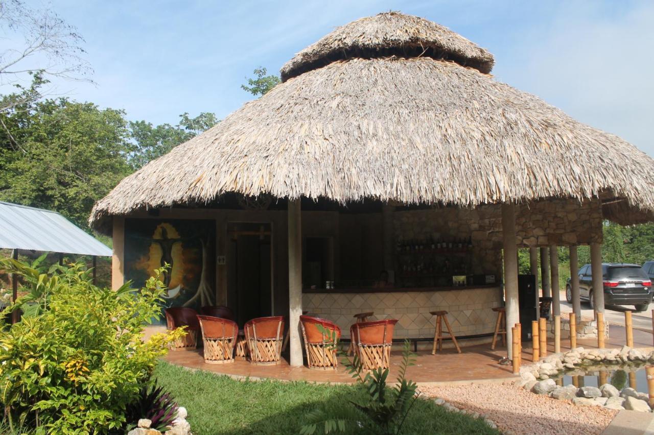 Axkan Palenque Bagian luar foto