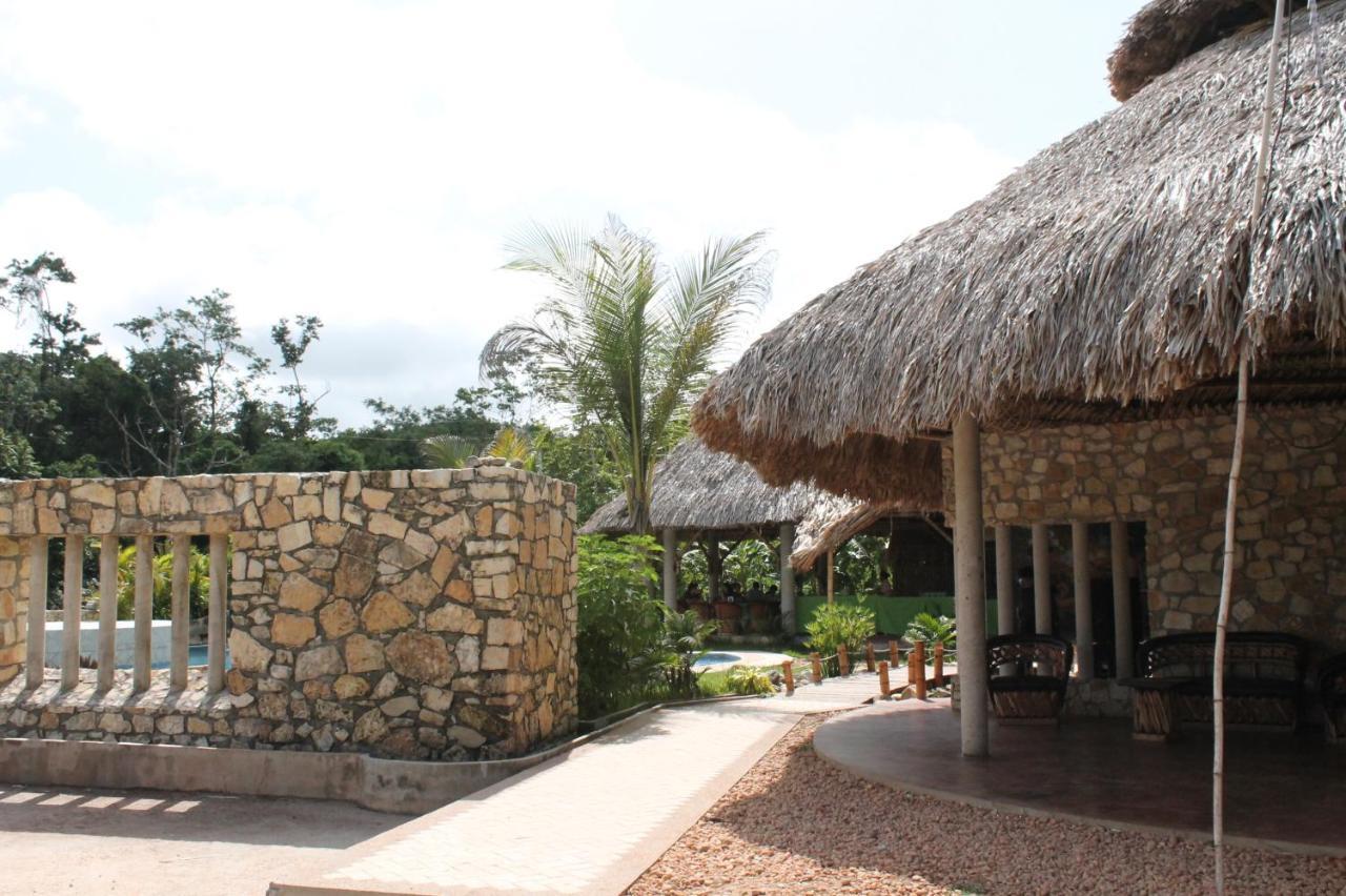 Axkan Palenque Bagian luar foto