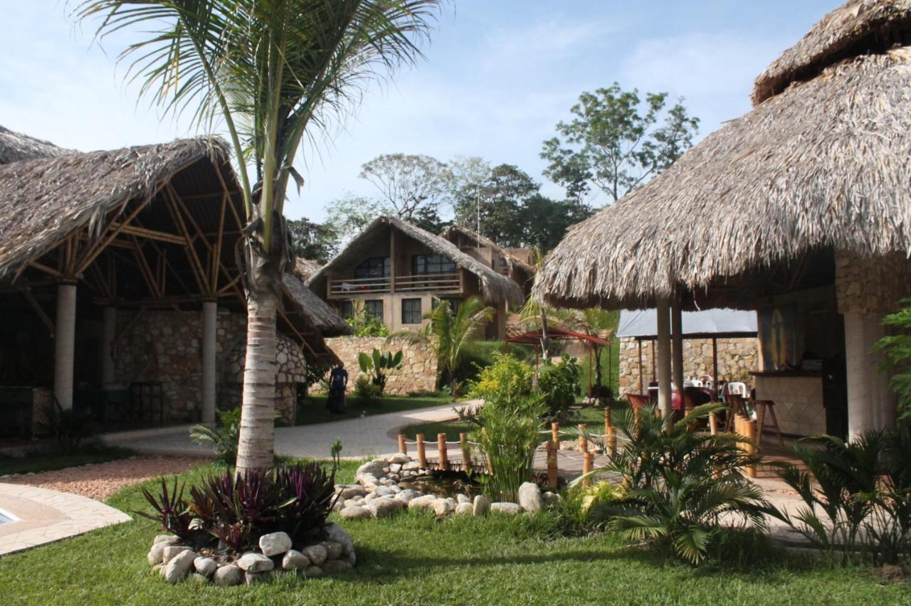 Axkan Palenque Bagian luar foto