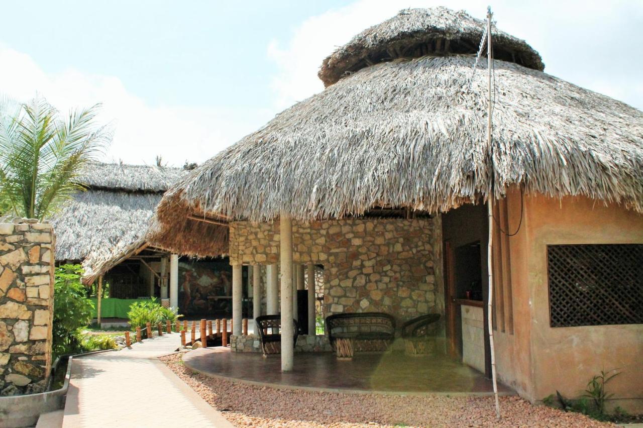 Axkan Palenque Bagian luar foto